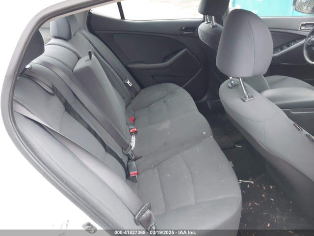 KNAGM4A75F5631762 KIA Optima Lx