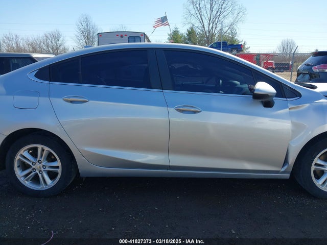 1G1BE5SMXH7264314 Chevrolet Cruze Lt Auto