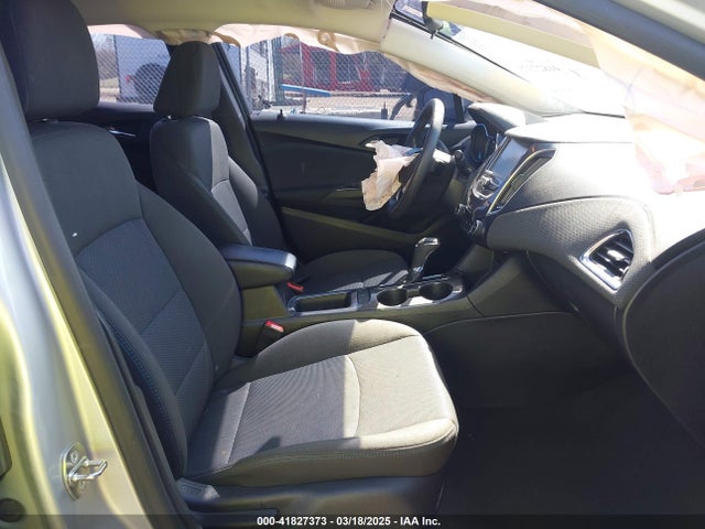 1G1BE5SMXH7264314 Chevrolet Cruze Lt Auto
