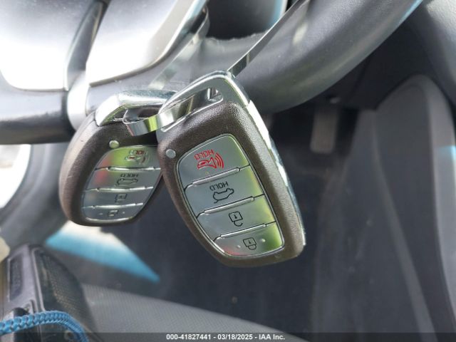 KMHC75LC7HU028387 Hyundai Ioniq Hybrid Sel