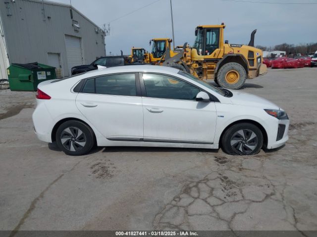 KMHC75LC7HU028387 Hyundai Ioniq Hybrid Sel
