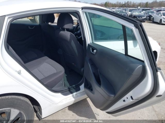KMHC75LC7HU028387 Hyundai Ioniq Hybrid Sel