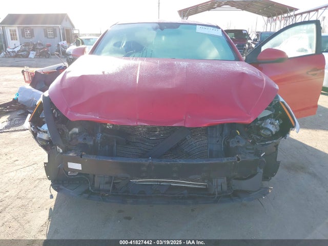 5NPD84LF8LH562835 Hyundai ELANTRA SEL