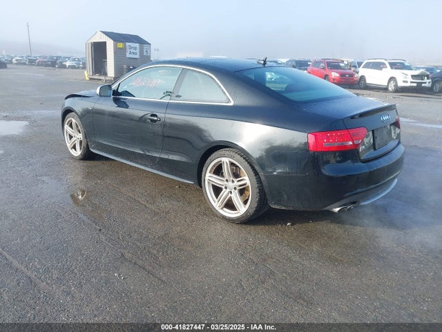 2010 AUDI S5 WAUVVAFR5AA036455 Photo 2