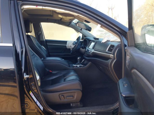 5TDJZRFH4HS382585 Toyota Highlander Se