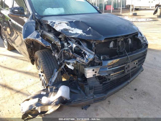5TDJZRFH4HS382585 Toyota Highlander Se