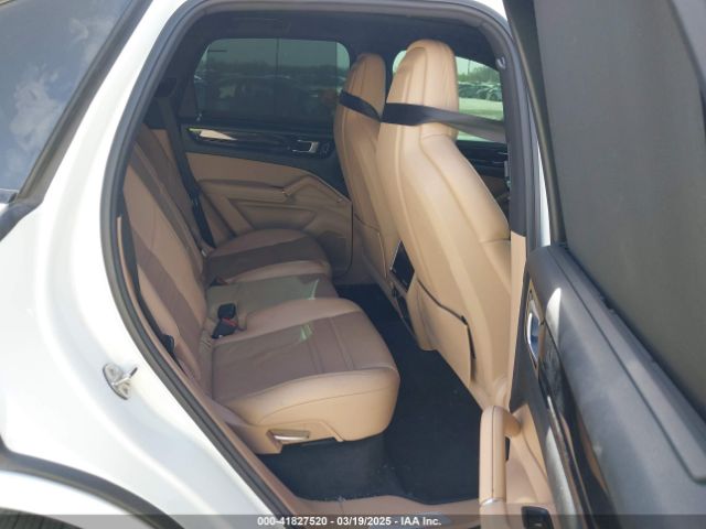 WP1AB2AY7KDA64786 Porsche CAYENNE S