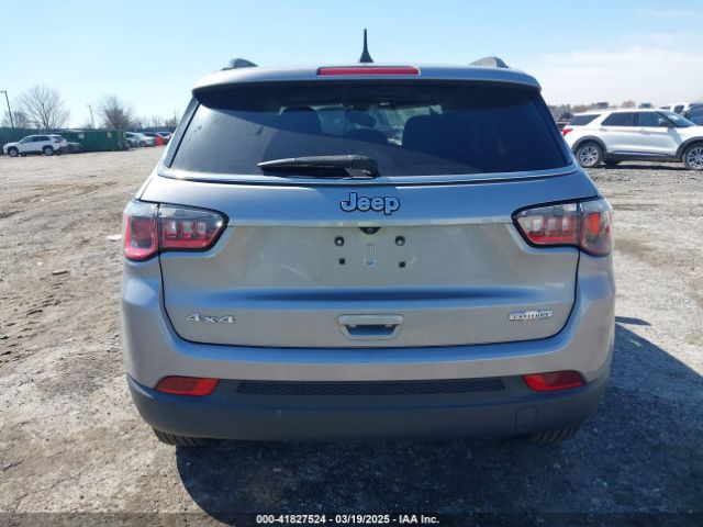 3C4NJDBBXHT624119 Jeep New Compass Latitude 4x4