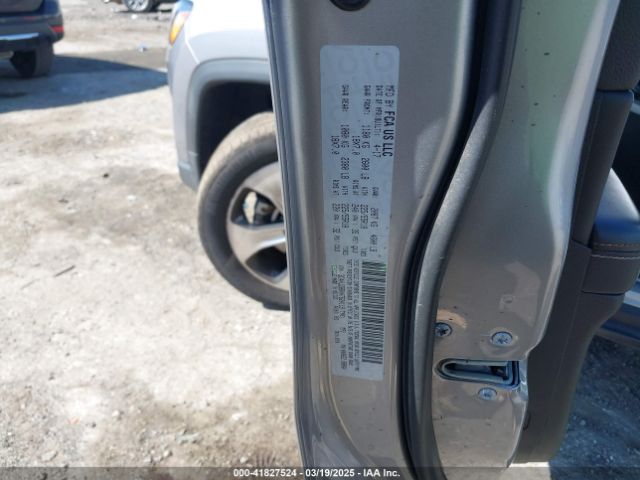 3C4NJDBBXHT624119 Jeep New Compass Latitude 4x4