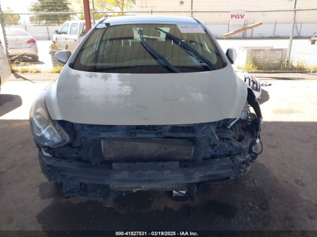 KMHD35LH2HU380871 Hyundai ELANTRA GT