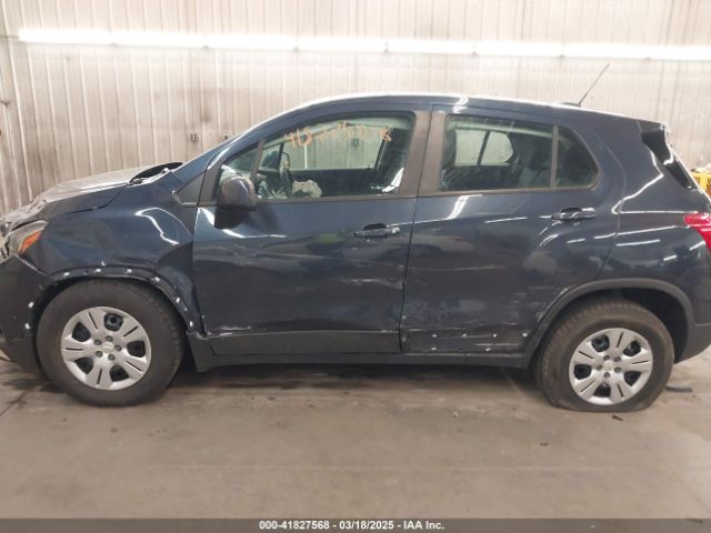 3GNCJKSBXJL400731 Chevrolet TRAX LS