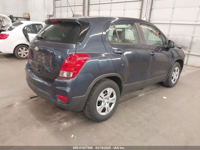 3GNCJKSBXJL400731 Chevrolet TRAX LS