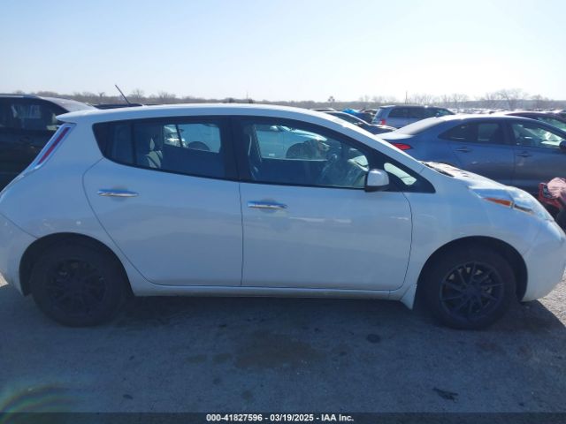 1N4AZ0CP4FC314766 Nissan LEAF S