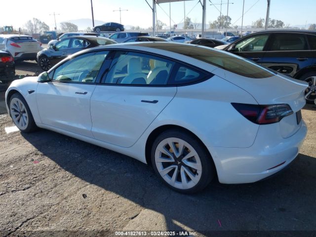 2022 TESLA MODEL 3 5YJ3E1EB4NF331218 Photo 2