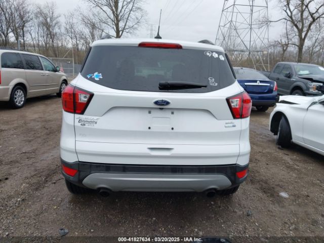 1FMCU9HD7KUB82929 Ford ESCAPE SEL