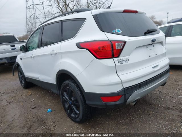 1FMCU9HD7KUB82929 Ford ESCAPE SEL