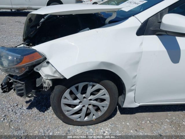 5YFBURHE1JP765551 Toyota COROLLA LE