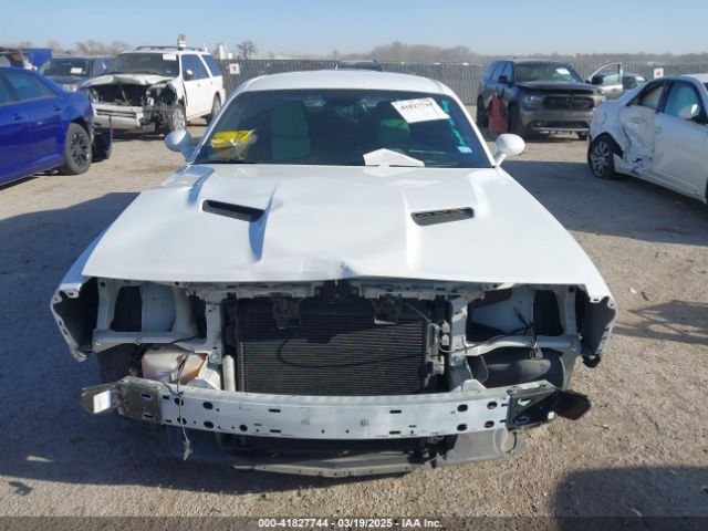 2C3CDZAG4FH774603 Dodge Challenger Sxt