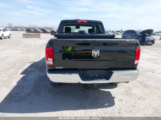 1C6RR6FG5NS149401 RAM 1500 Classic Tradesman  4x2 6'4 Box
