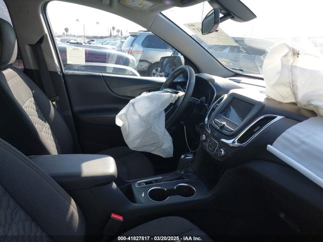 3GNAXKEV7KS663049 Chevrolet EQUINOX LT