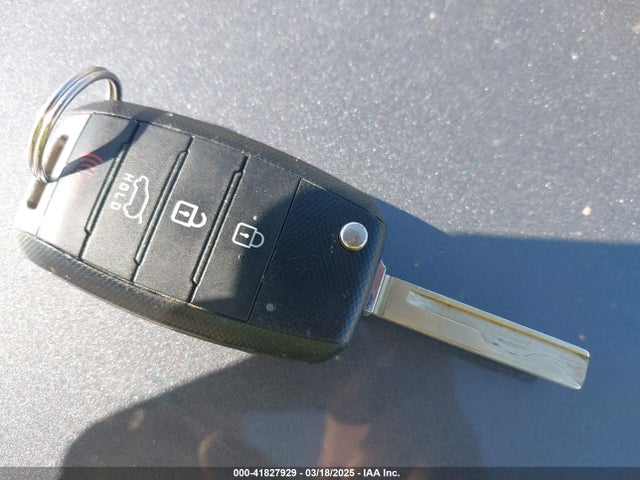5XYPGDA59LG683343 KIA Sorento 3.3l Lx