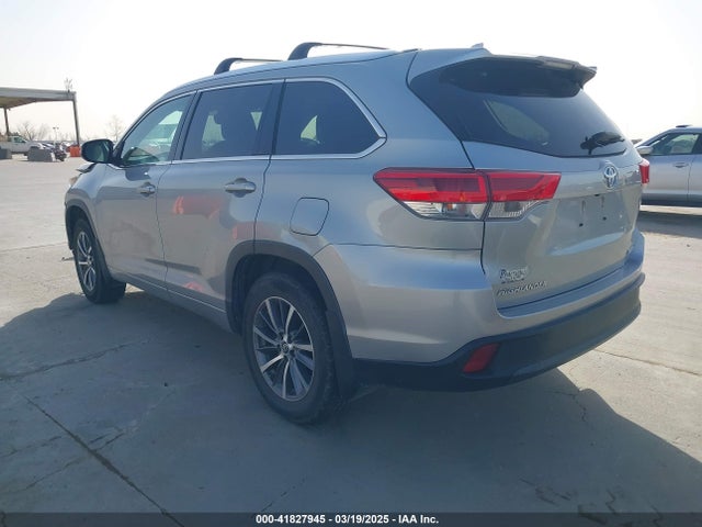 5TDJZRFH6JS914117 Toyota Highlander Xle
