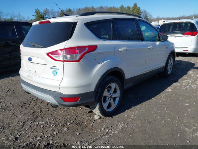 1FMCU0GX4EUA65658 Ford ESCAPE SE