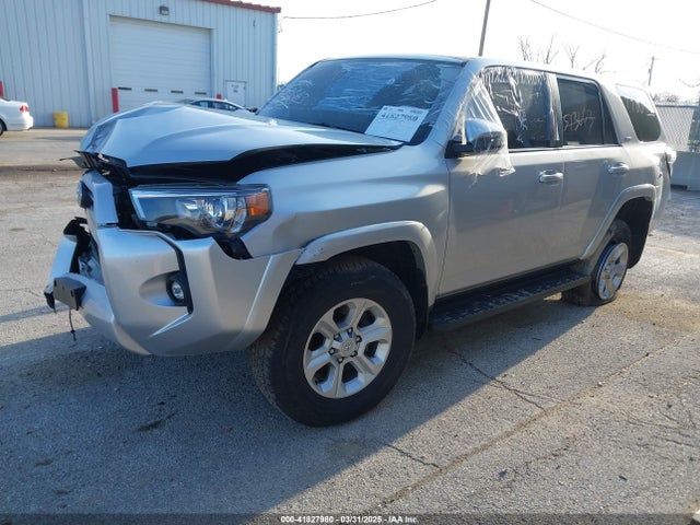 JTEMU5JR8N6019024 Toyota 4RUNNER SR5