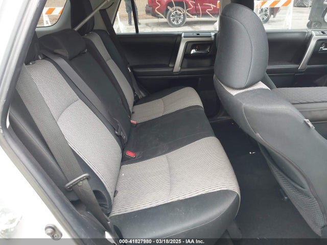 JTEMU5JR8N6019024 Toyota 4RUNNER SR5