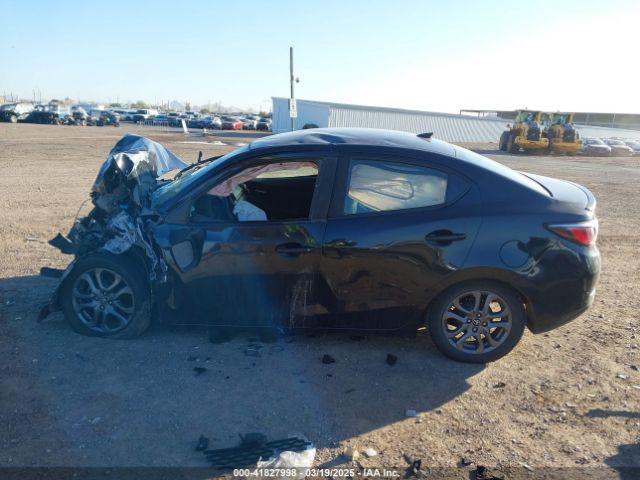 3MYDLBYV6KY507094 Toyota YARIS LE