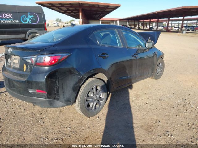3MYDLBYV6KY507094 Toyota YARIS LE