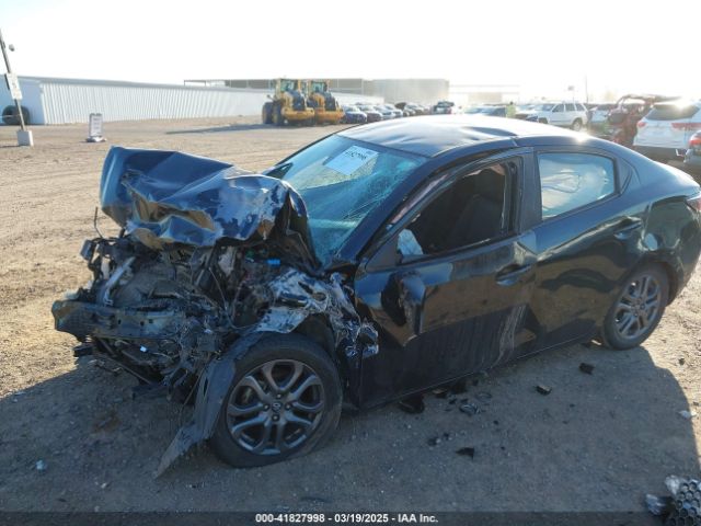 3MYDLBYV6KY507094 Toyota YARIS LE