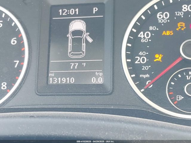 WVGBV7AX5GW600479 Volkswagen TIGUAN S
