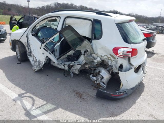 WVGBV7AX5GW600479 Volkswagen TIGUAN S