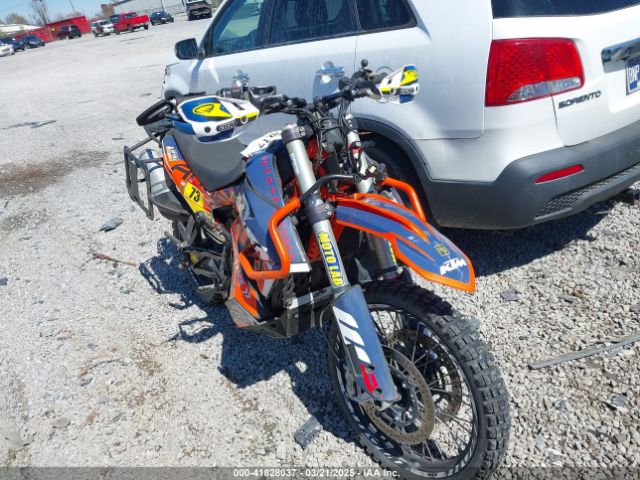 2021 KTM 890 VBKTR6408MM810263