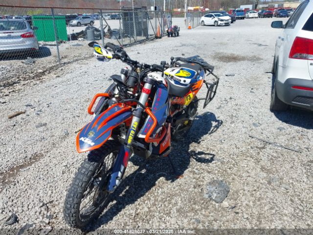 2021 KTM 890 VBKTR6408MM810263 Photo 1