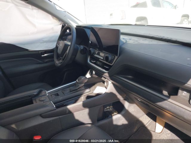 5TDAAAA55RS013662 Toyota Grand Highlander Xle