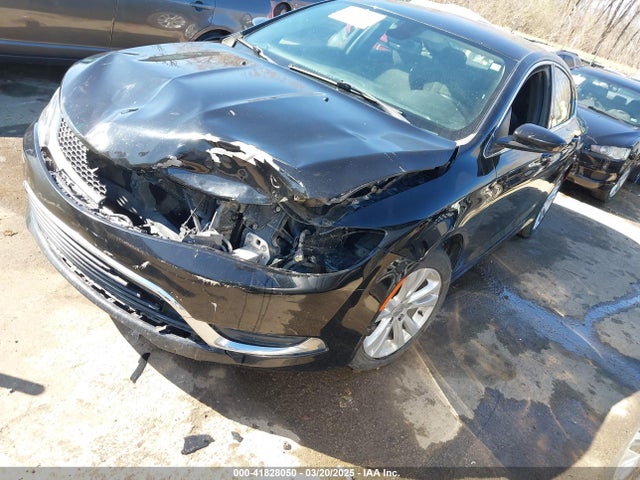 Chrysler 200 Limited 2016 1C3CCCAB9GN126719 Image 2