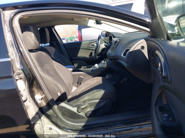 Chrysler 200 Limited 2016 1C3CCCAB9GN126719 Image 5
