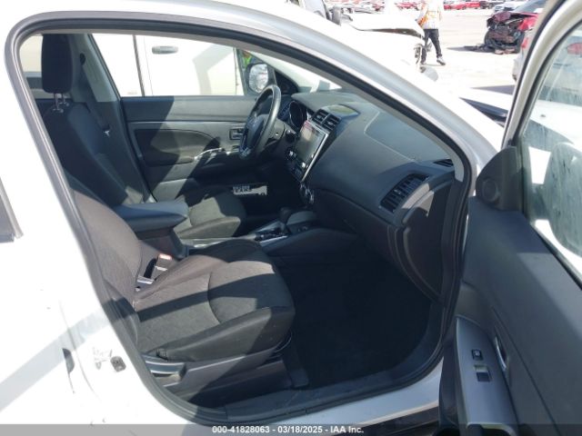 2020 MITSUBISHI OUTLANDER SPORT JA4AR3AU5LU010429 Photo 4