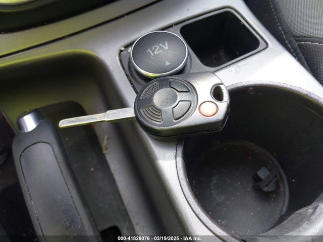 1FMCU9GX7EUA56943 Ford ESCAPE SE