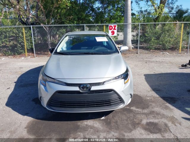 5YFB4MDE9SP240814 Toyota COROLLA LE