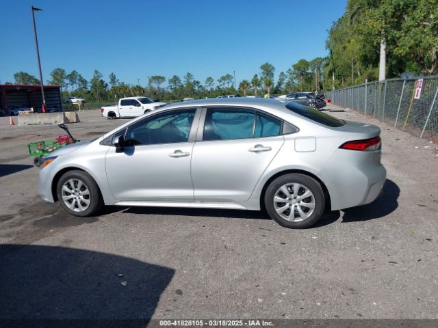 5YFB4MDE9SP240814 Toyota COROLLA LE