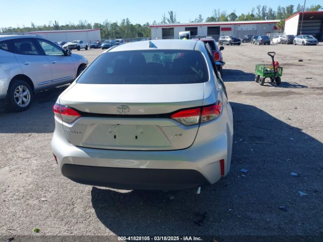 5YFB4MDE9SP240814 Toyota COROLLA LE