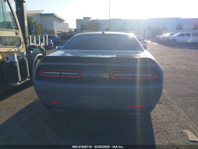 2C3CDZAG8KH521410 Dodge Challenger Sxt