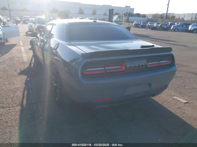 2C3CDZAG8KH521410 Dodge Challenger Sxt