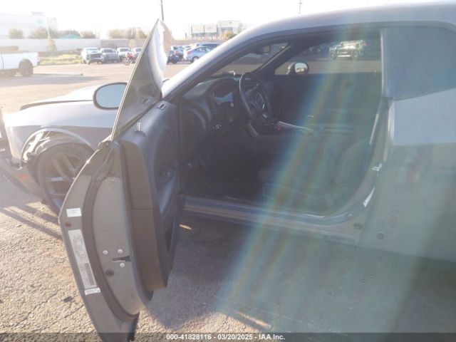 2C3CDZAG8KH521410 Dodge Challenger Sxt