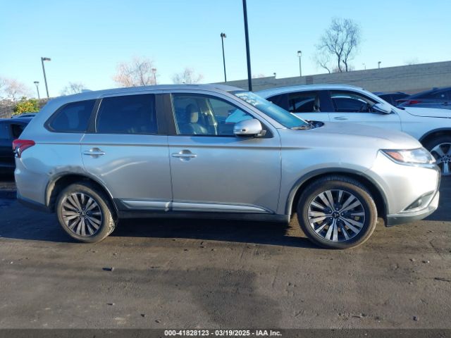 JA4AD3A3XKZ046463 Mitsubishi Outlander Se