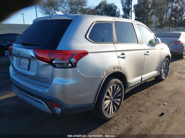 JA4AD3A3XKZ046463 Mitsubishi Outlander Se