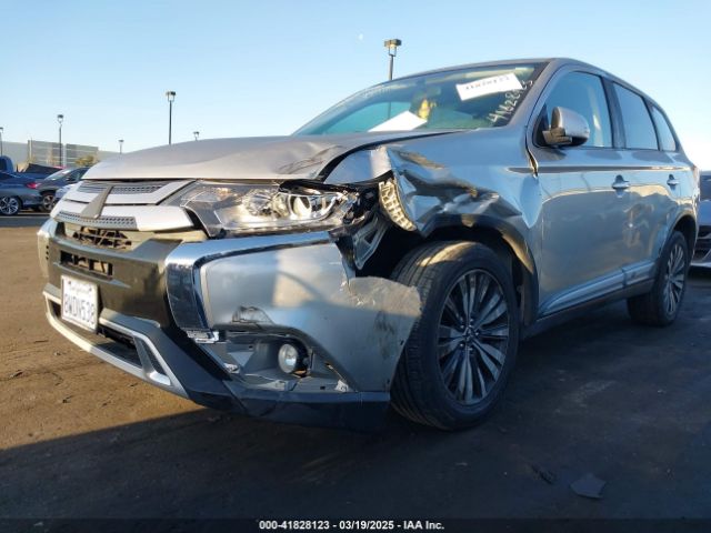 JA4AD3A3XKZ046463 Mitsubishi Outlander Se
